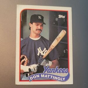 1989 Topps Tiffany Set-Break #700 Don Mattingly Baseball Card New York Yankees